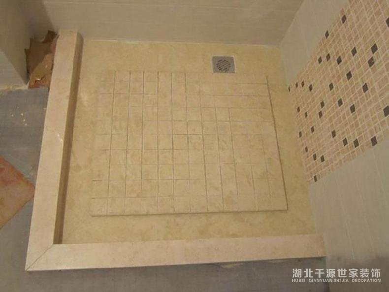 淋浴間都做拉槽，你跟上潮流沒(méi)？【宜昌裝修】