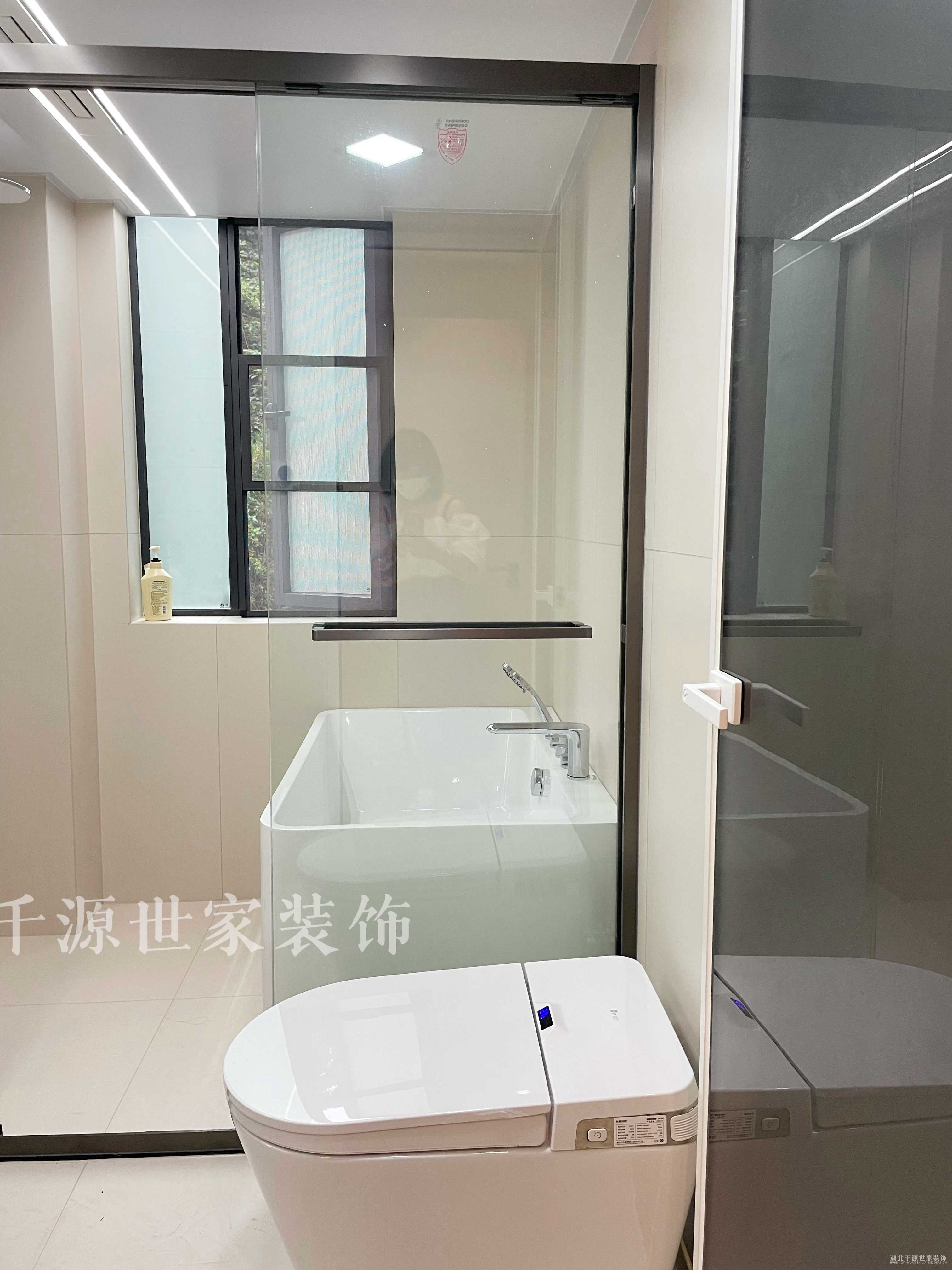 衛(wèi)生間沒有窗戶怎么辦？家里有小暗衛(wèi)就該這么做！